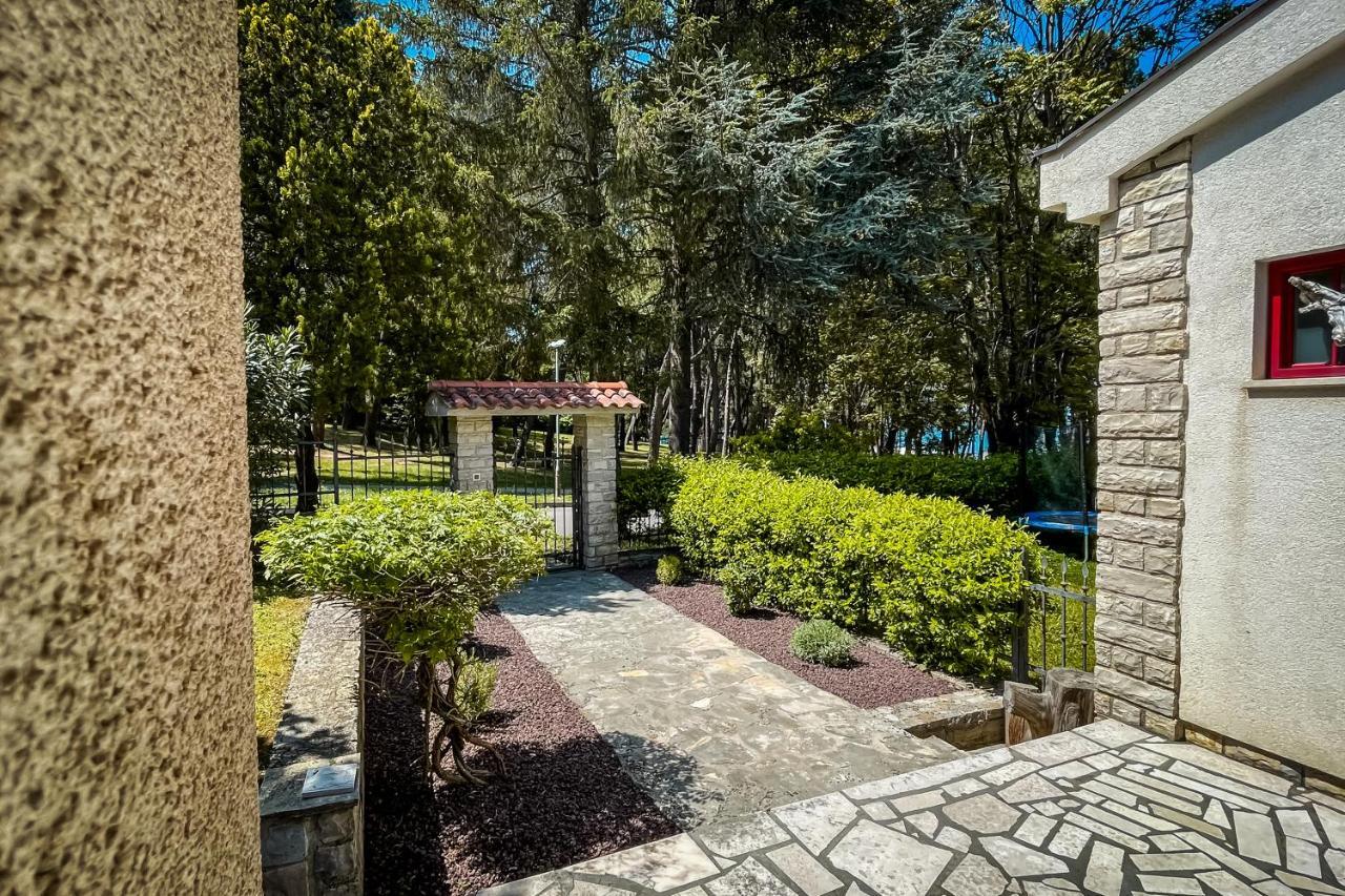Holiday Home Sofia بوريتش المظهر الخارجي الصورة